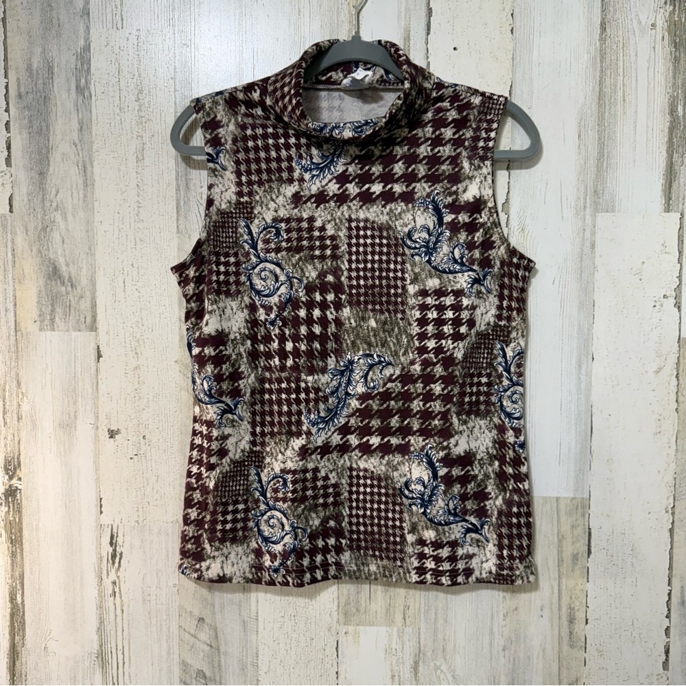 Weekenders Patterned Sleeveless Top - Maroon and Blue